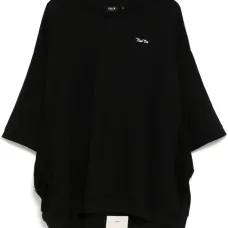 Футболка с вышитым логотипом