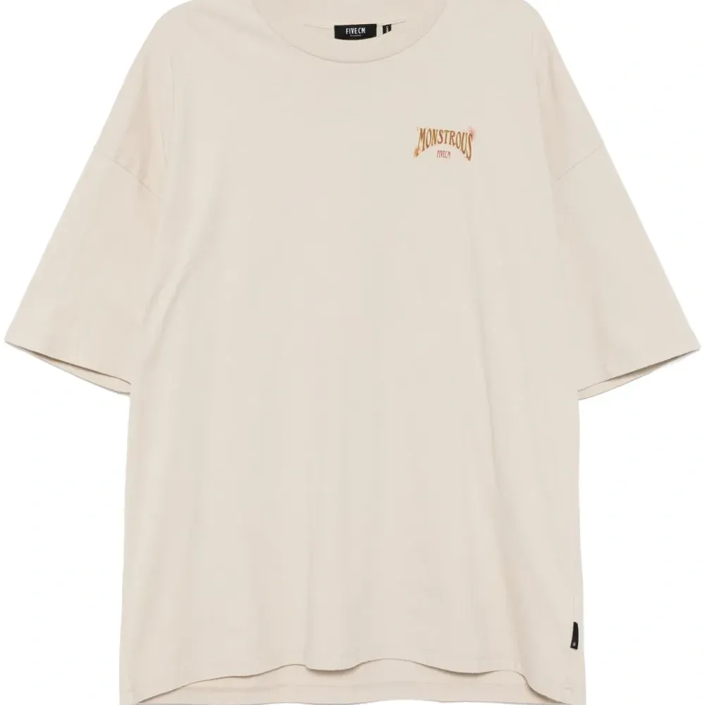 Футболка с графичным принтом Футболка с графичным принтом