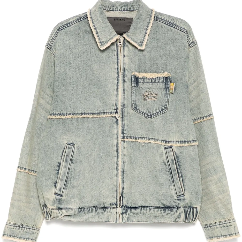 Джинсовая куртка с вышивкой