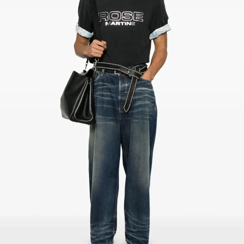 Футболка с логотипом металлик