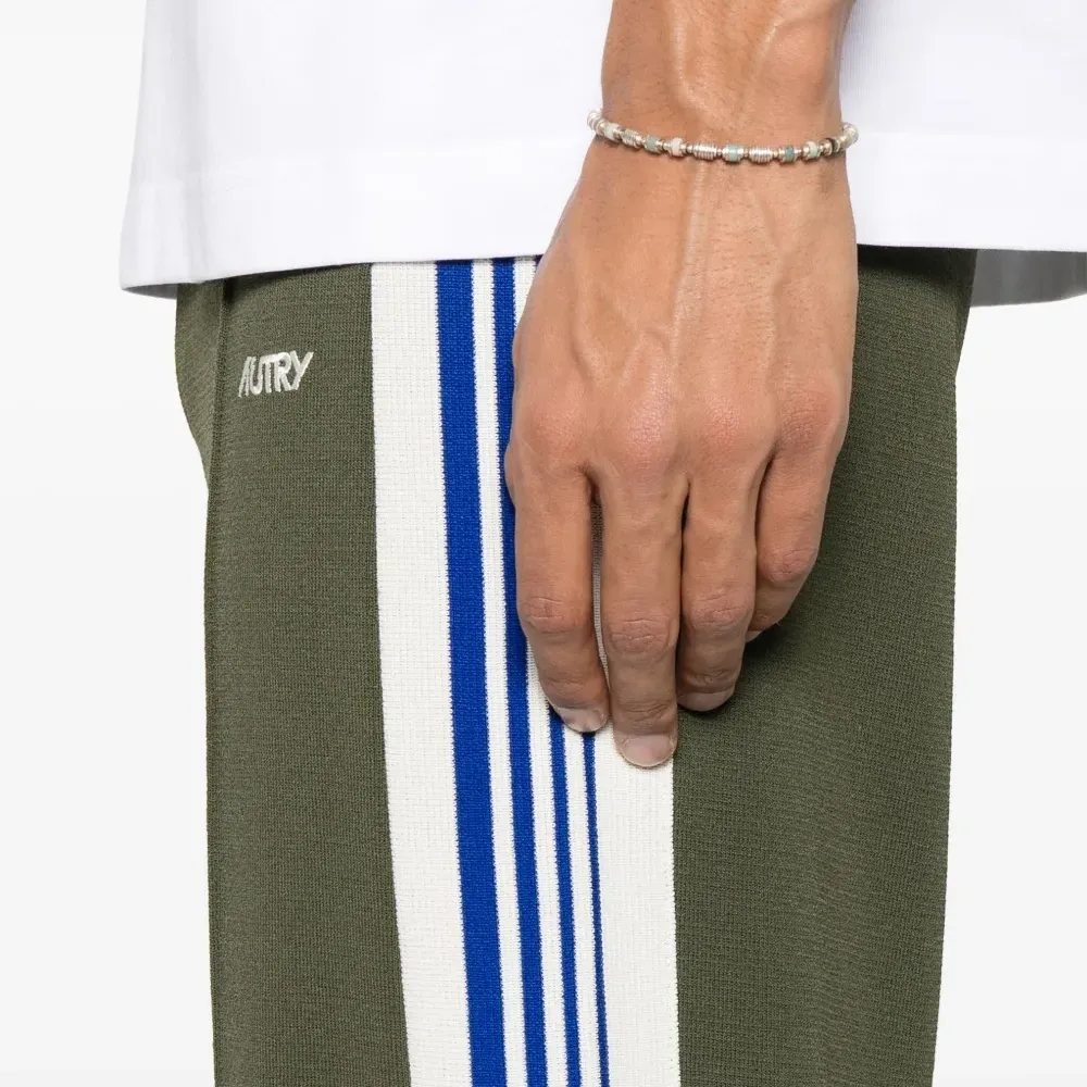 Спортивные брюки Спортивные брюки