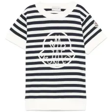 Футболка с короткими рукавами