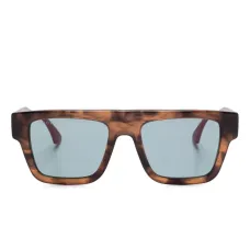 Солнцезащитные очки в квадратной оправе Солнцезащитные очки в квадратной оправе