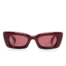 Солнцезащитные очки в прямоугольной оправе