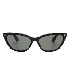 Солнцезащитные очки в геометричной оправе