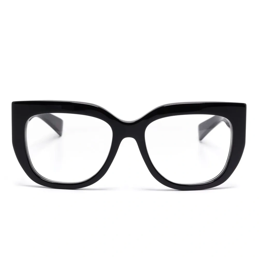 Очки в оправе 'бабочка'