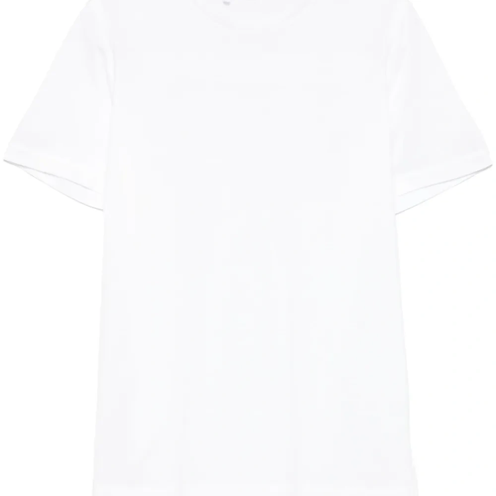 Футболка с вышитым логотипом