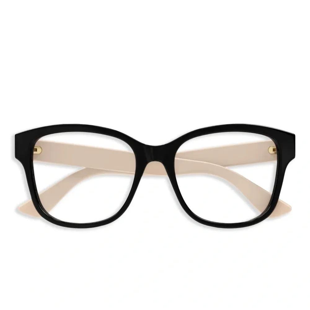 Очки в оправе 'бабочка'