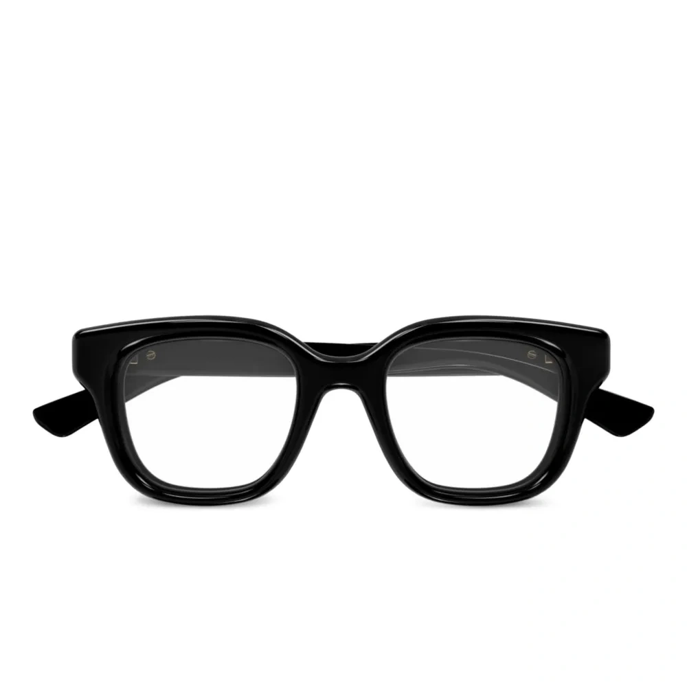 Очки в оправе 'кошачий глаз'