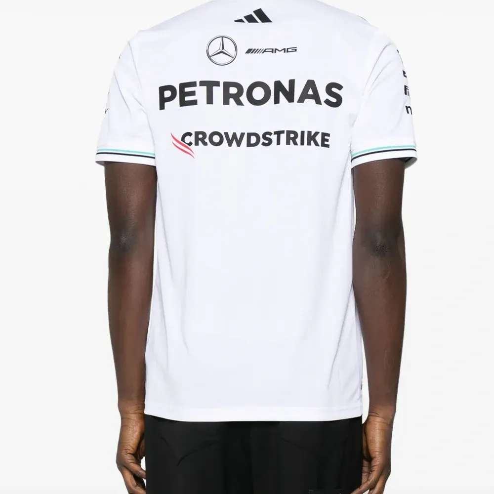 Футболка Pilot Mercedes-AMG Petronas Formula One Team Футболка Pilot Mercedes-AMG Petronas Formula One Team