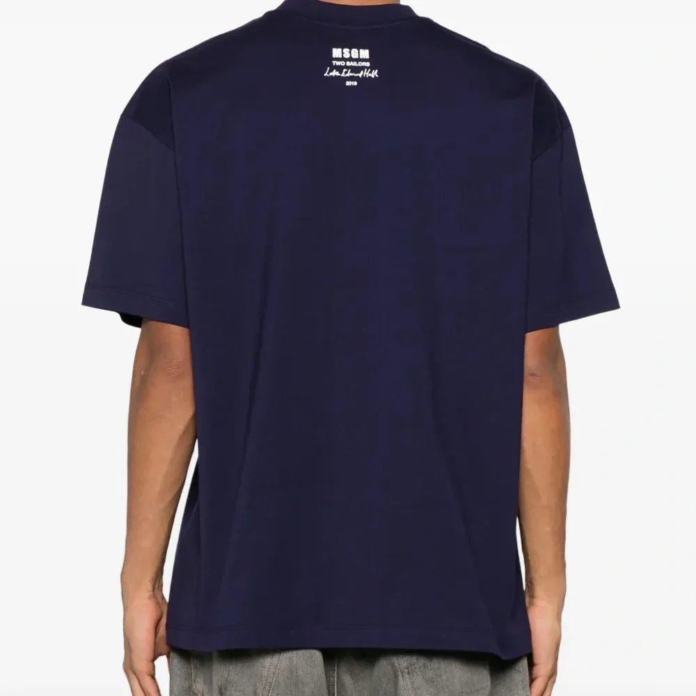 Футболка Sailors in Love из коллаборации с Luke Edward Hall