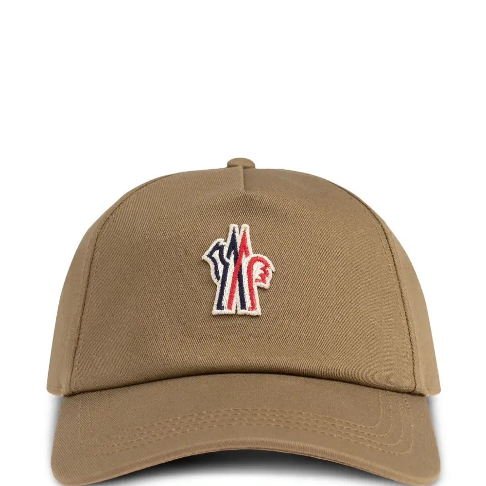 Кепка с логотипом Кепка с логотипом