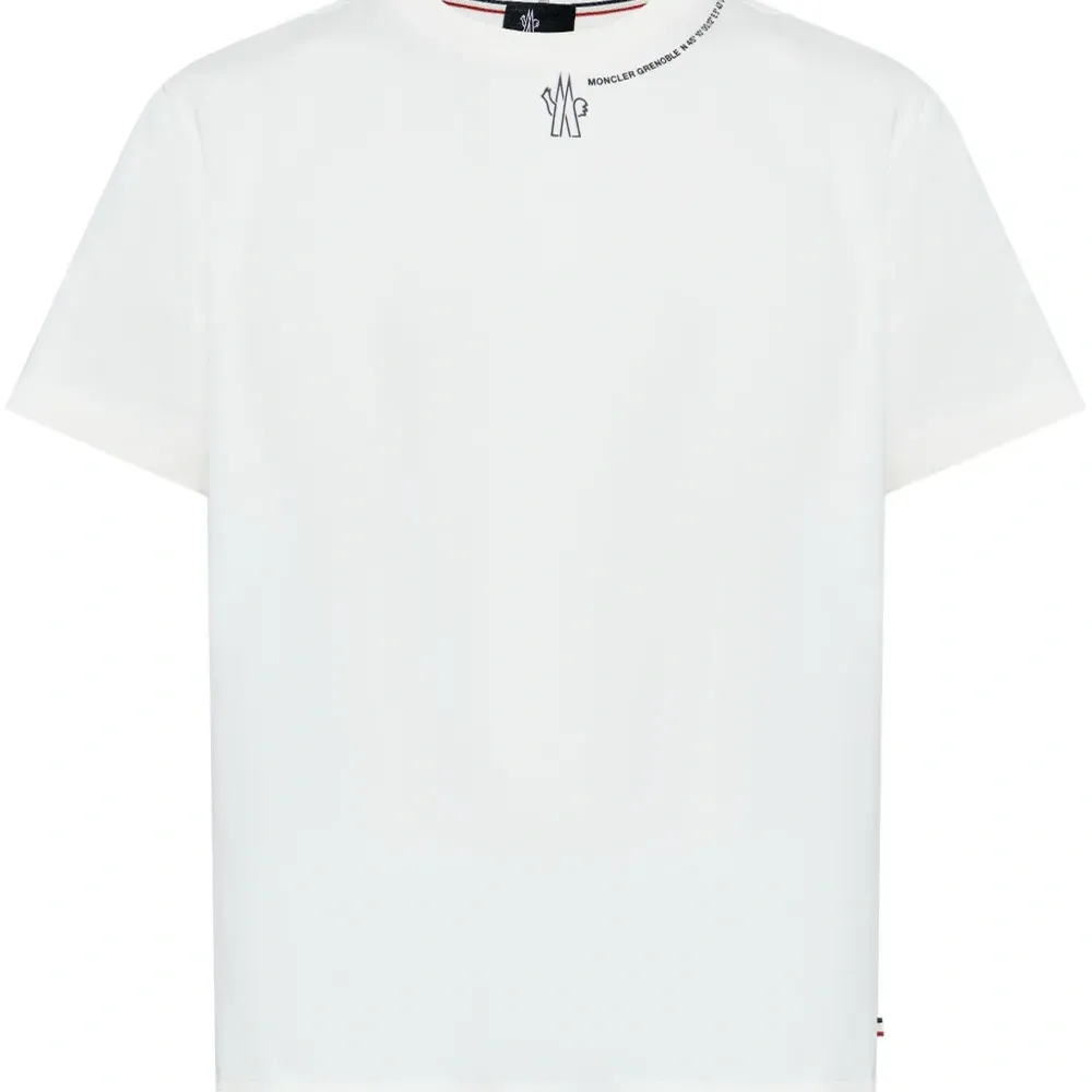 Футболка с логотипом