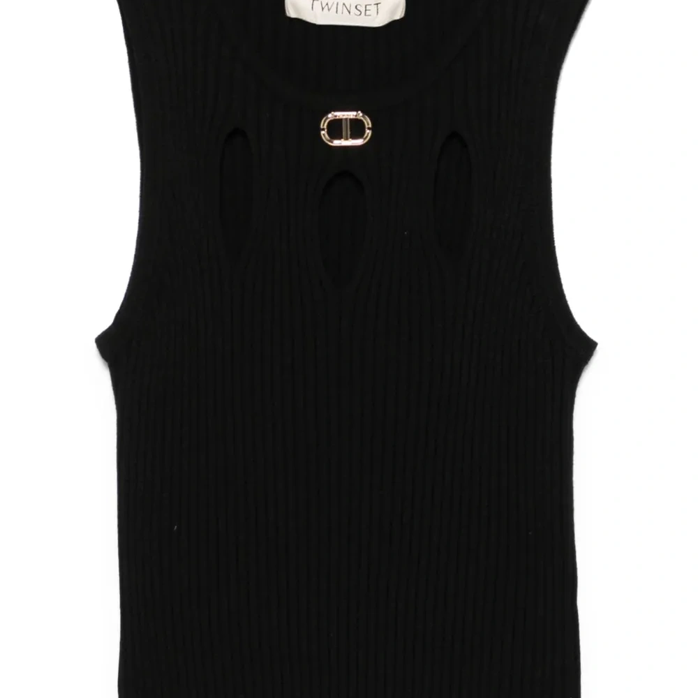 Топ с вырезами