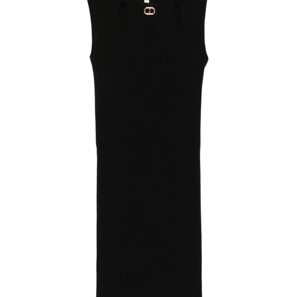 Платье с вырезами