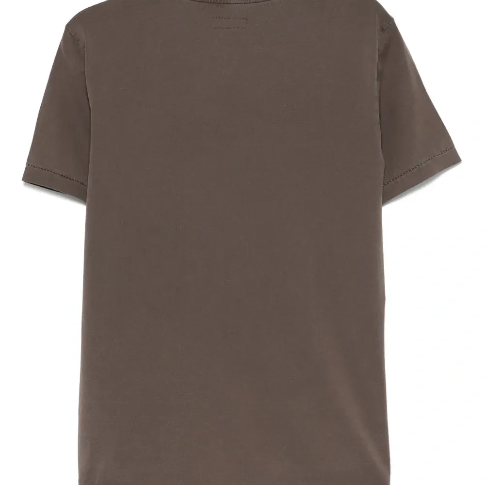 Футболка с логотипом