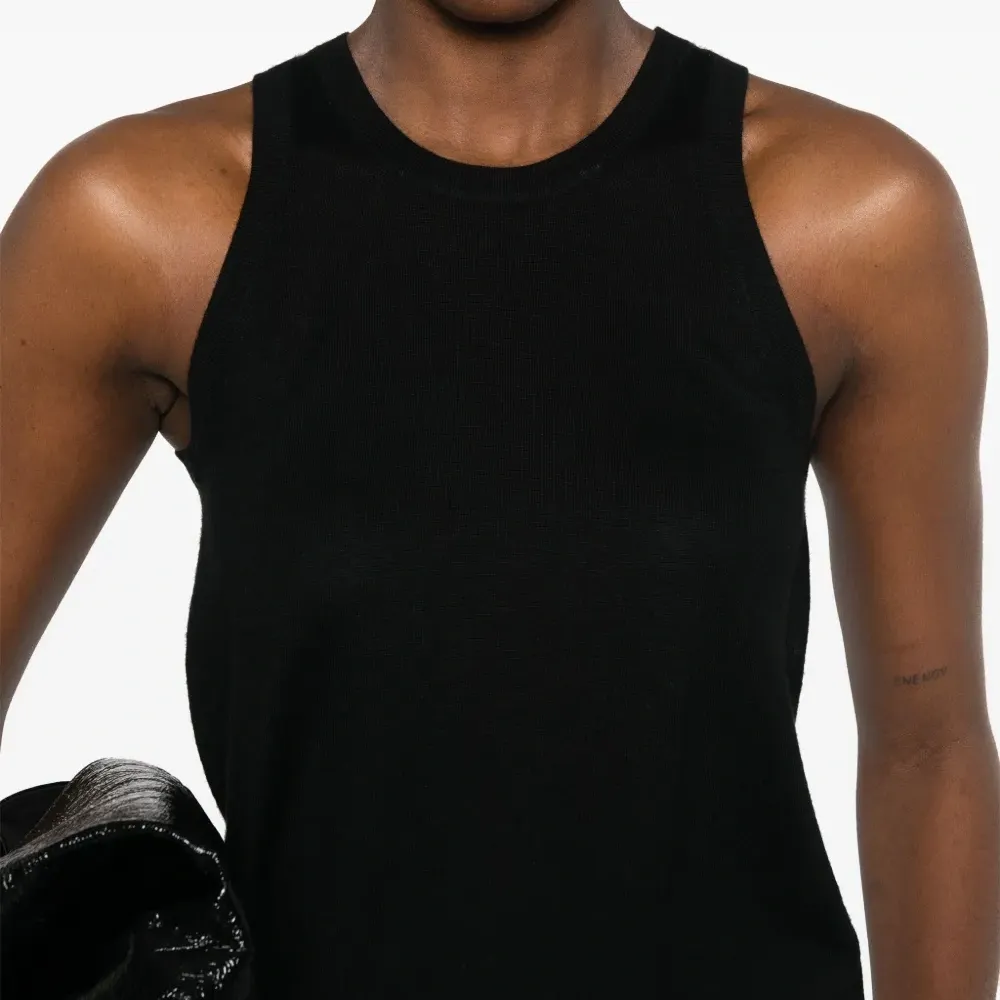 Топ тонкой вязки