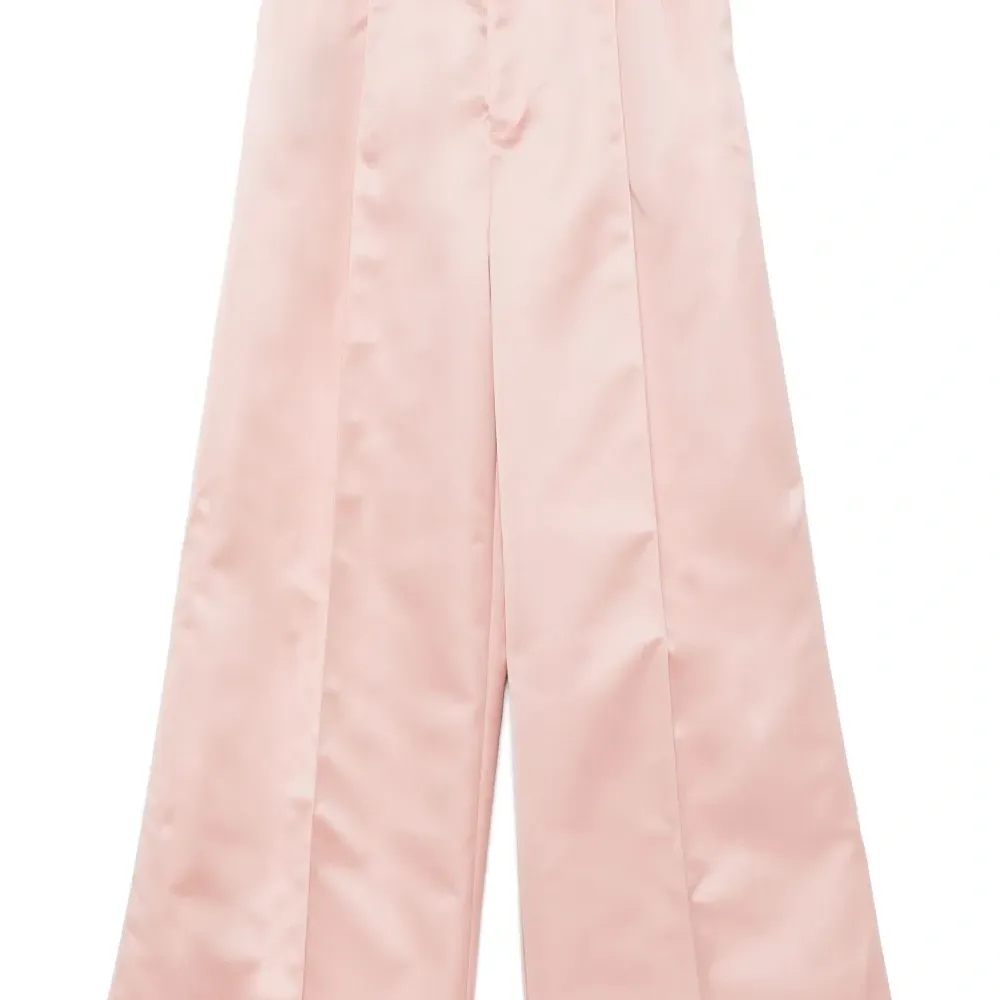 Атласные брюки широкого кроя