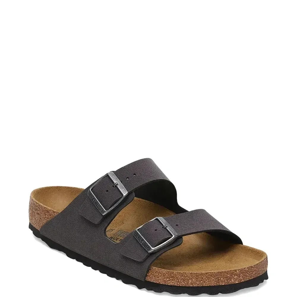 Сандалии с пряжками