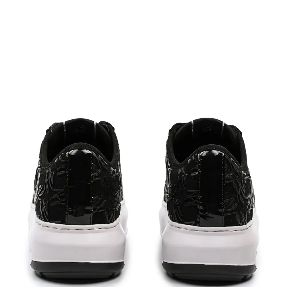 Кроссовки с логотипом