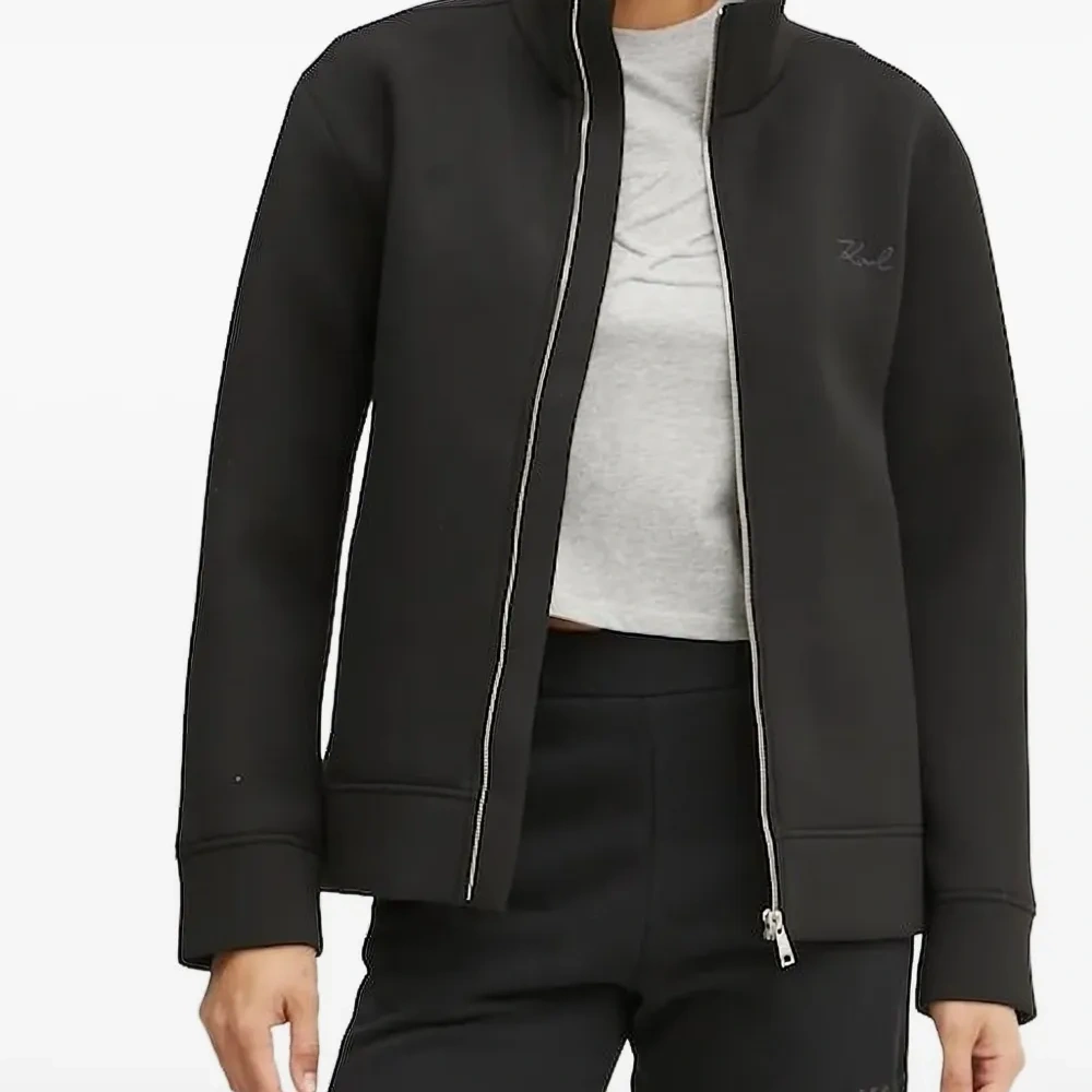 Толстовка на молнии