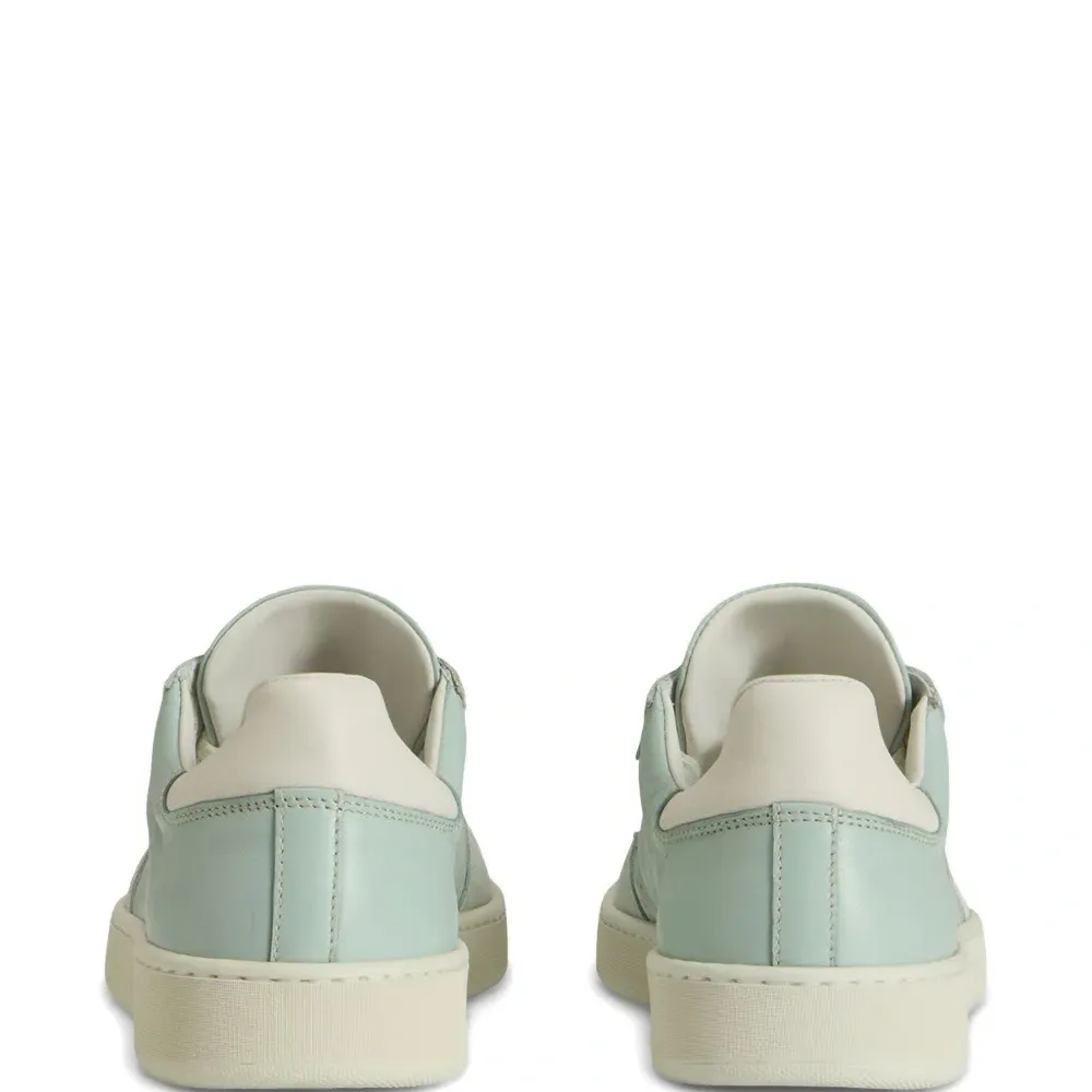 Кроссовки с логотипом Кроссовки с логотипом