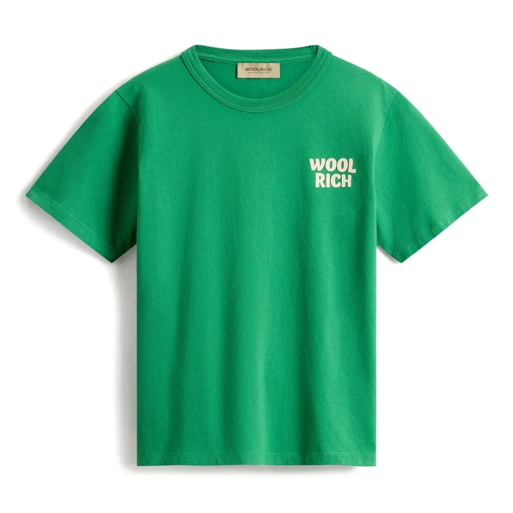 Футболка с логотипом