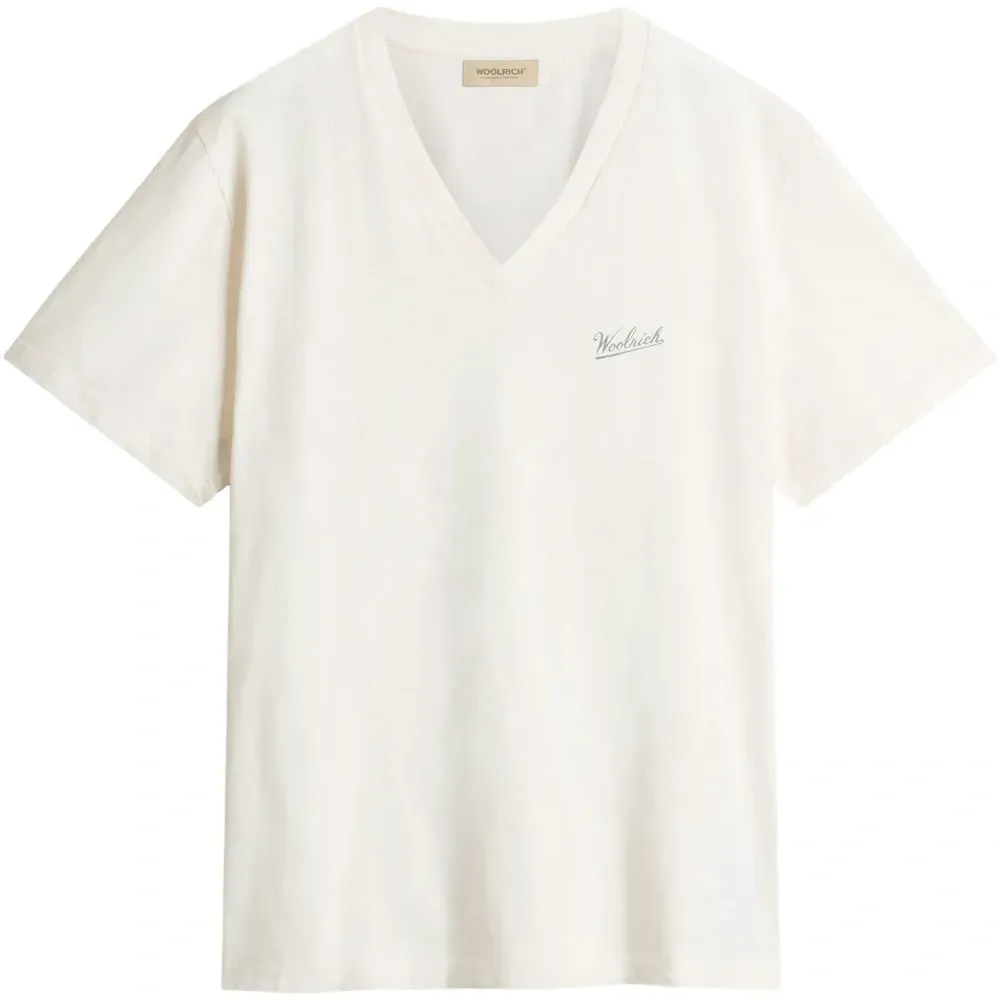 Футболка с V-образным вырезом