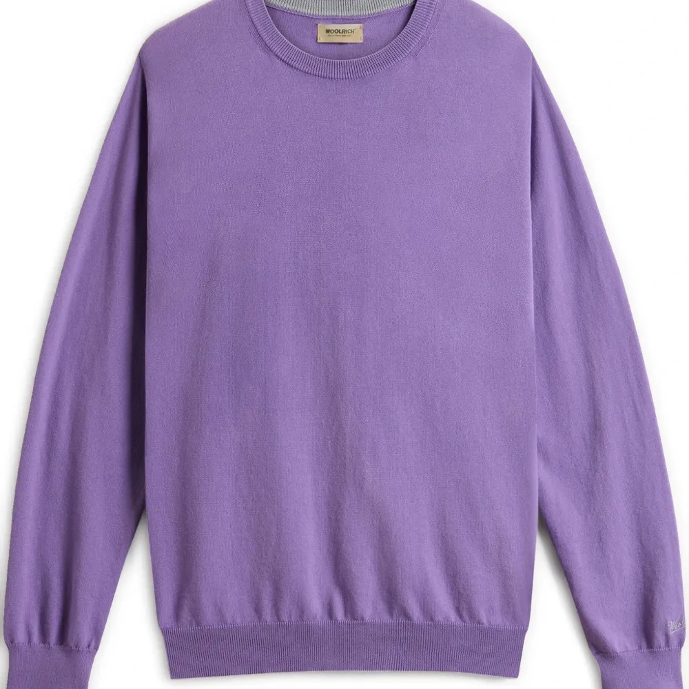 Толстовка с вышитым логотипом