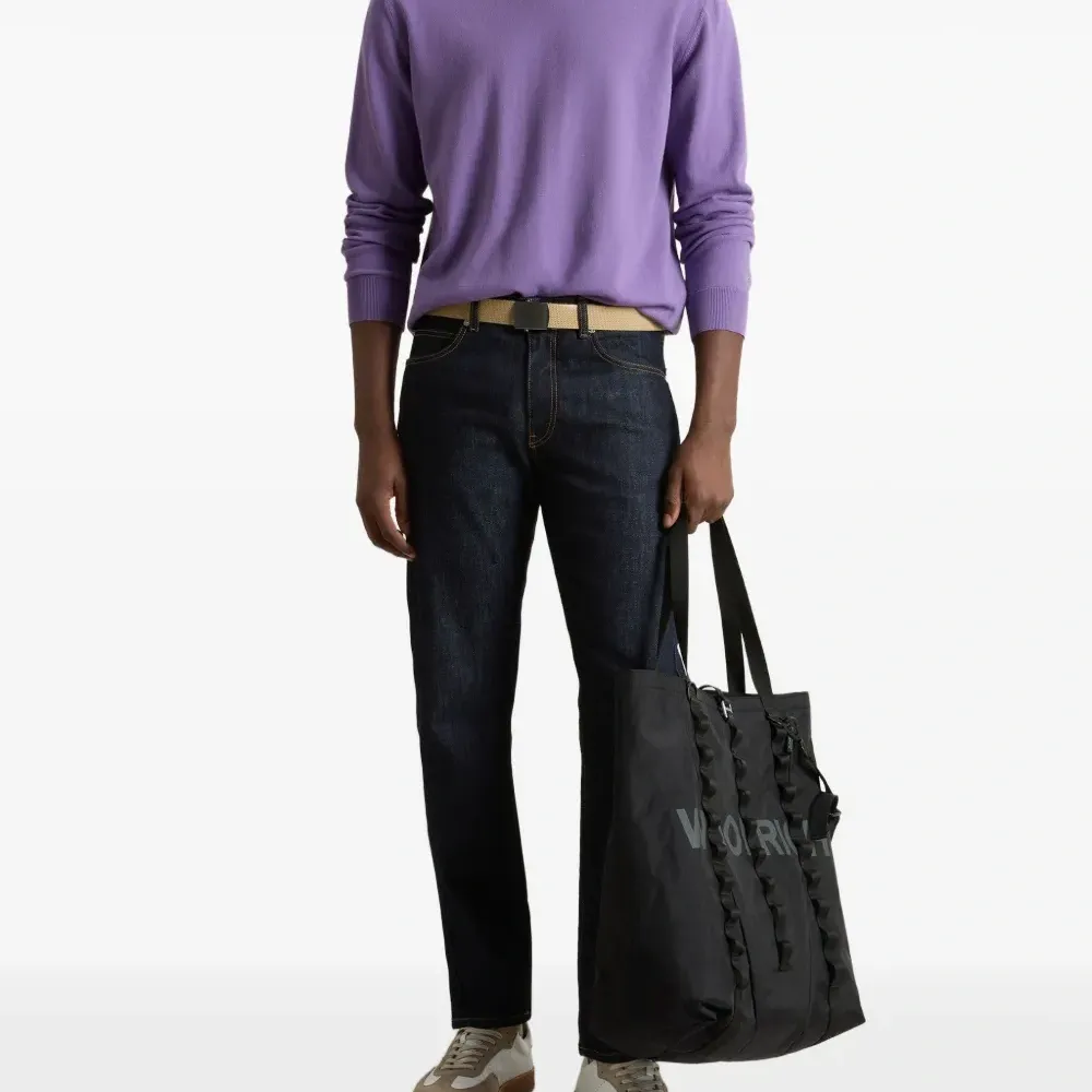 Толстовка с вышитым логотипом