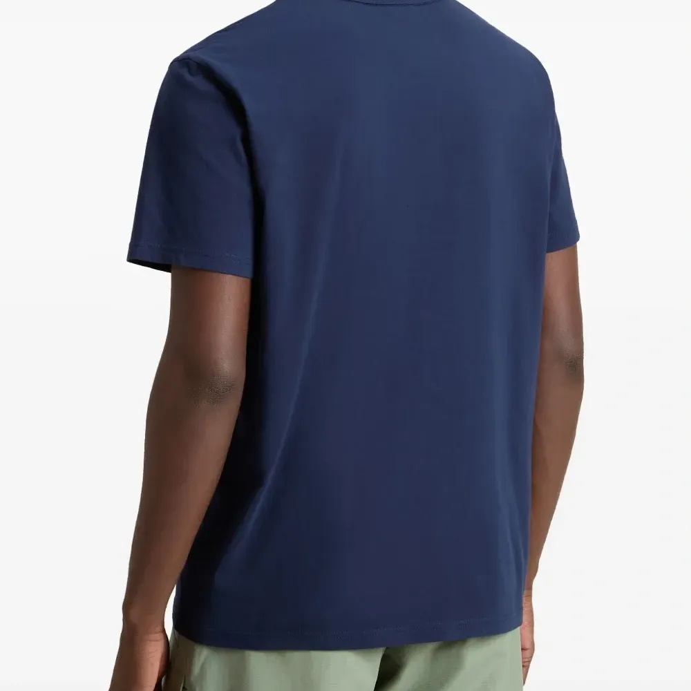 Футболка с графичным принтом