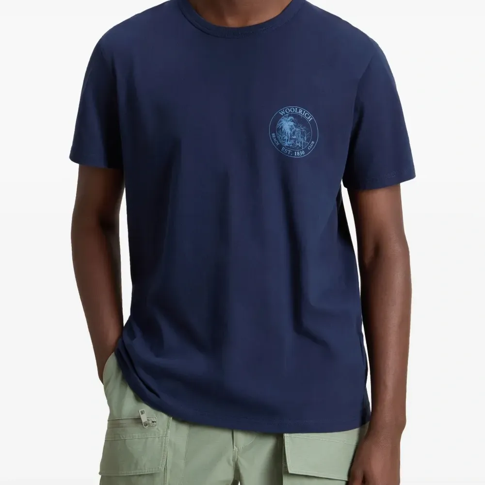 Футболка с графичным принтом