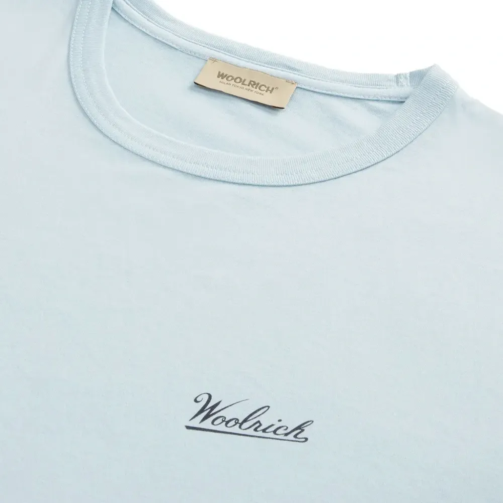 Футболка с логотипом