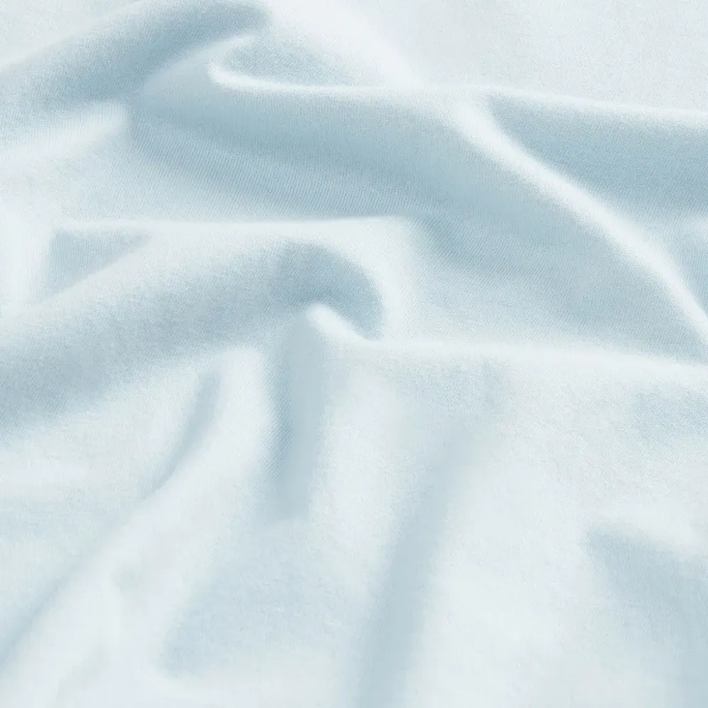 Футболка с логотипом