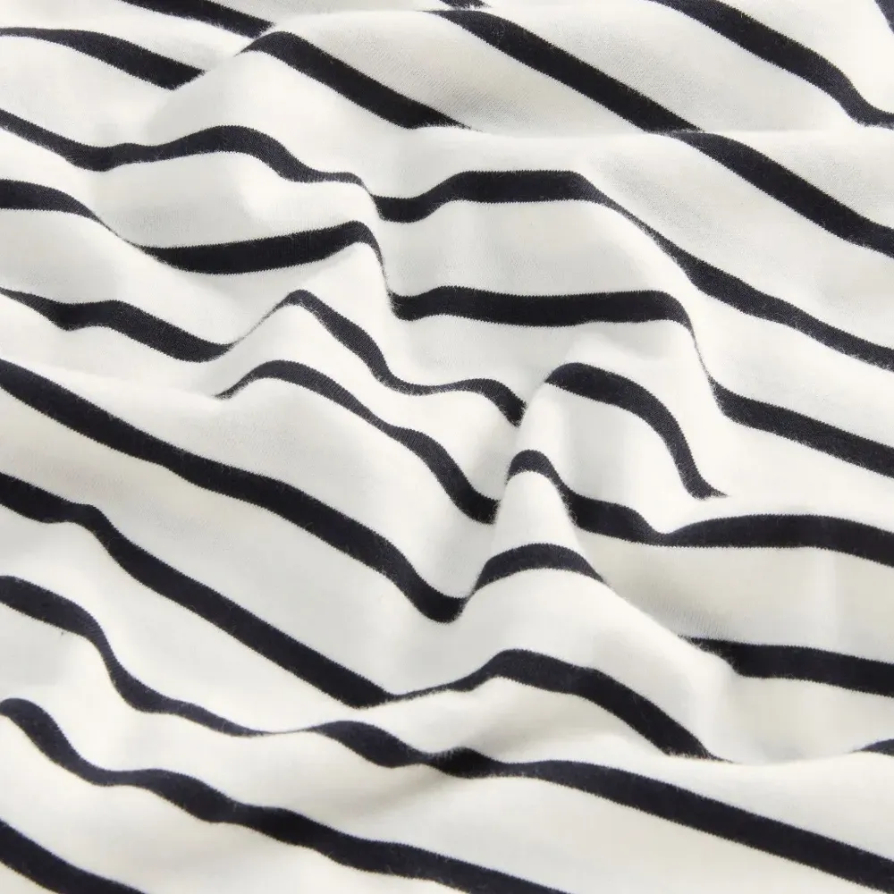 Футболка в полоску