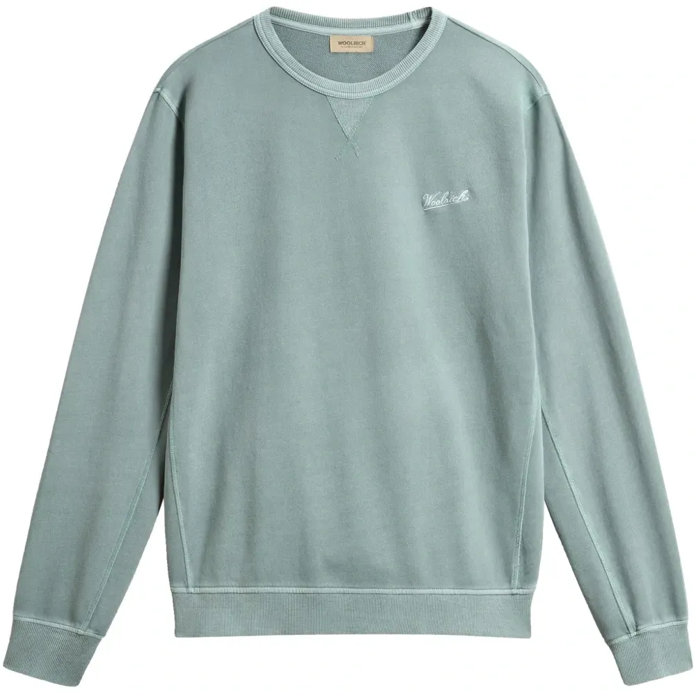 Толстовка с вышитым логотипом