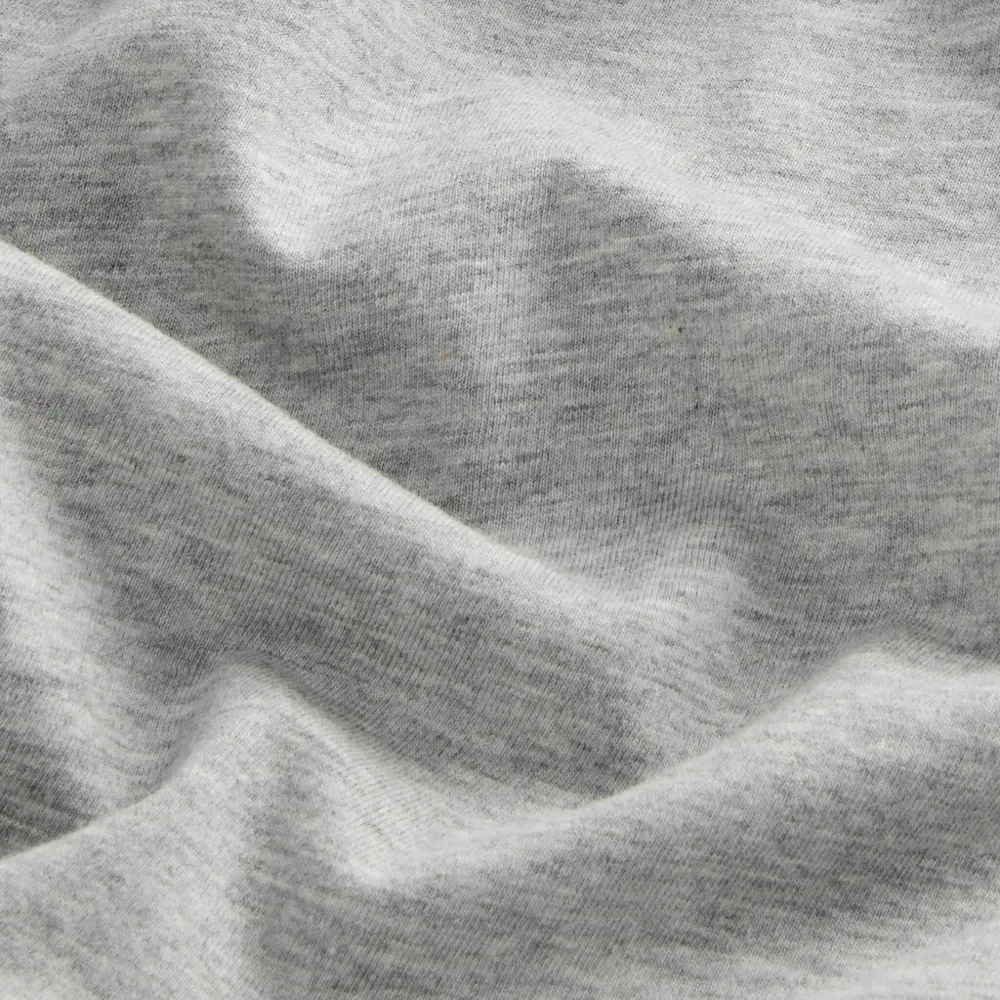 Футболка с логотипом