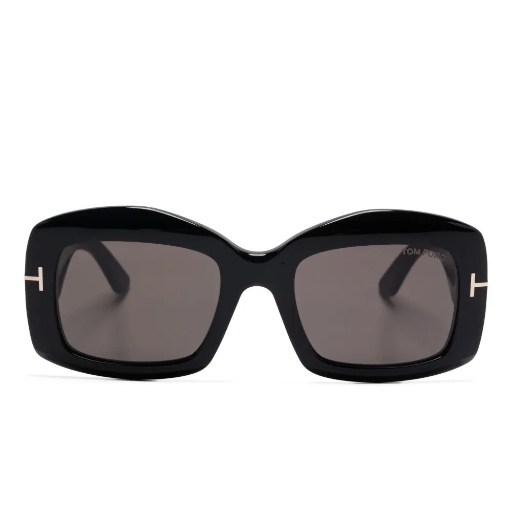 Солнцезащитные очки в квадратной оправе Солнцезащитные очки в квадратной оправе