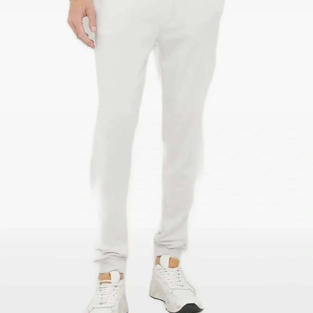 Брюки с нашивкой-логотипом