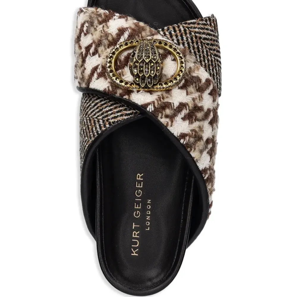 Шлепанцы Chelsea Шлепанцы Chelsea