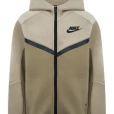 Спортивный костюм с логотипом