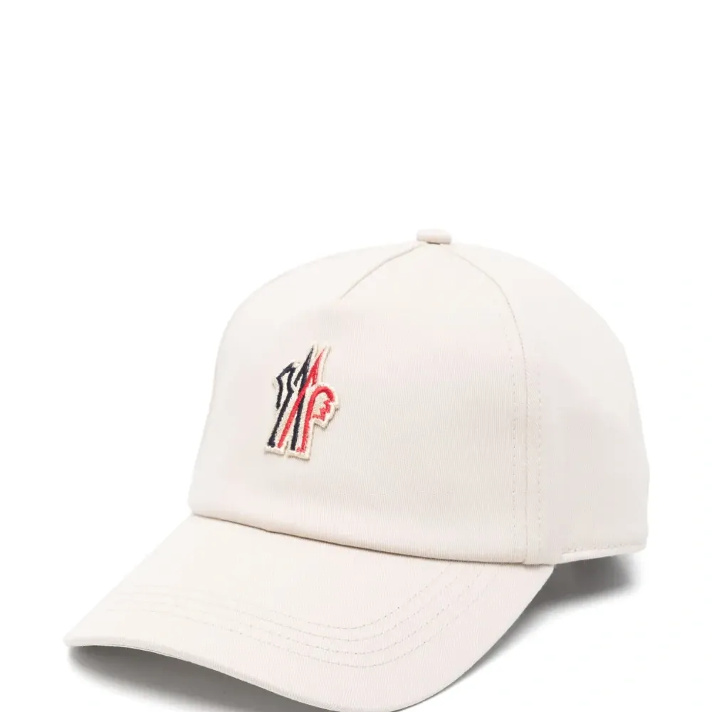 Бейсбольная кепка