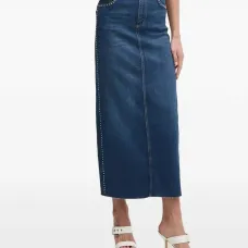 Джинсовая юбка с заклепками