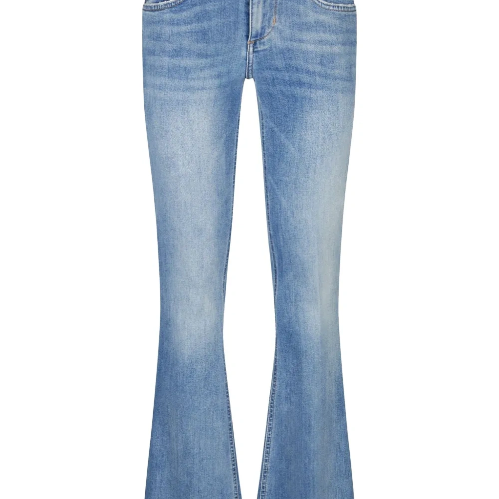 Джинсы bootcut