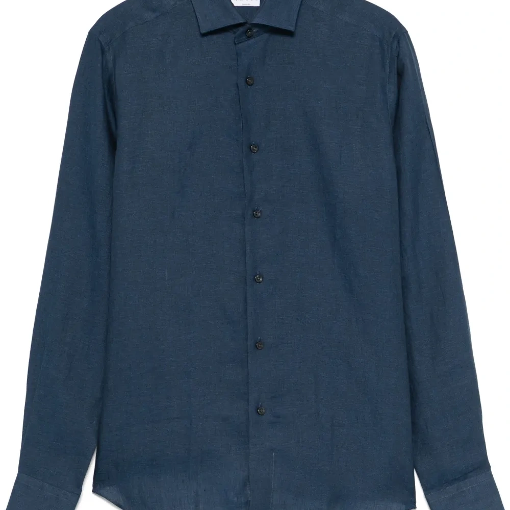 Льняная рубашка