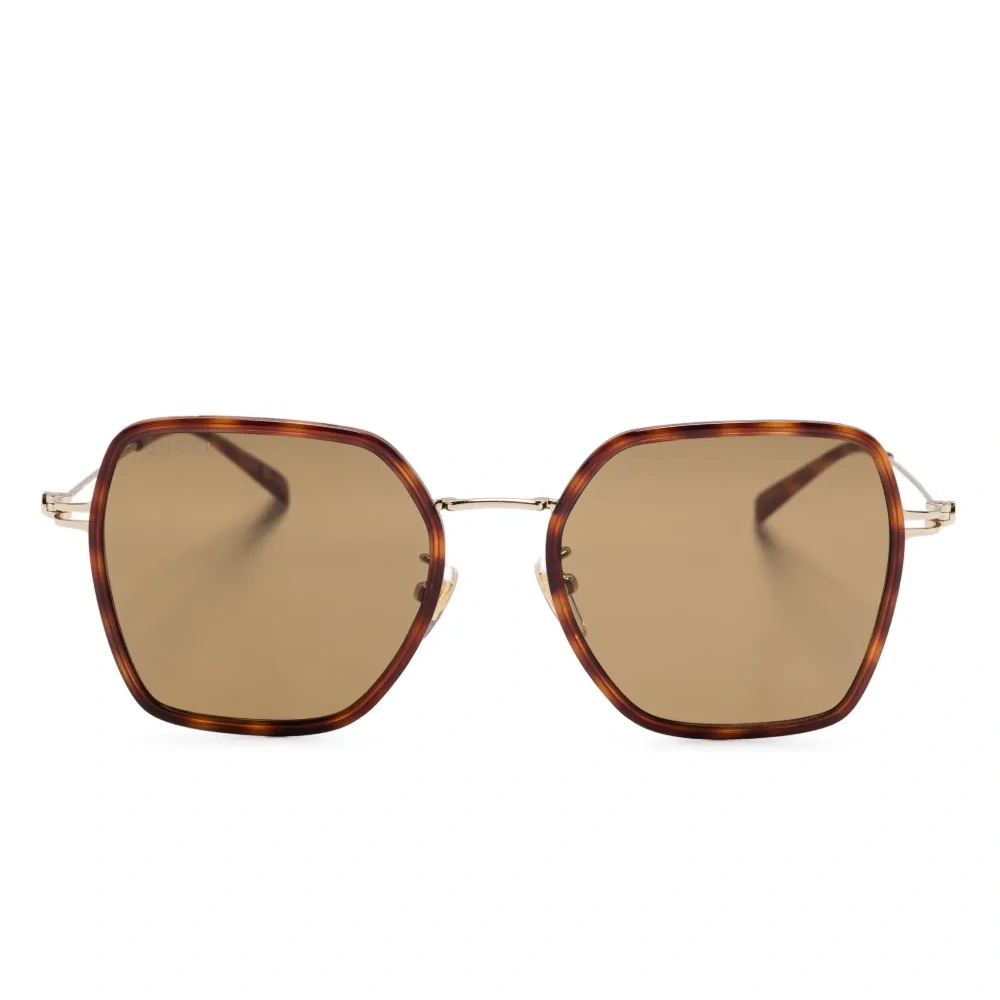 Солнцезащитные очки в оправе черепаховой расцветки