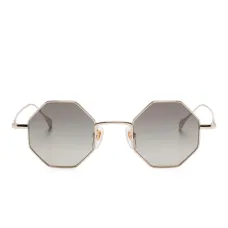 Солнцезащитные очки в геометричной оправе