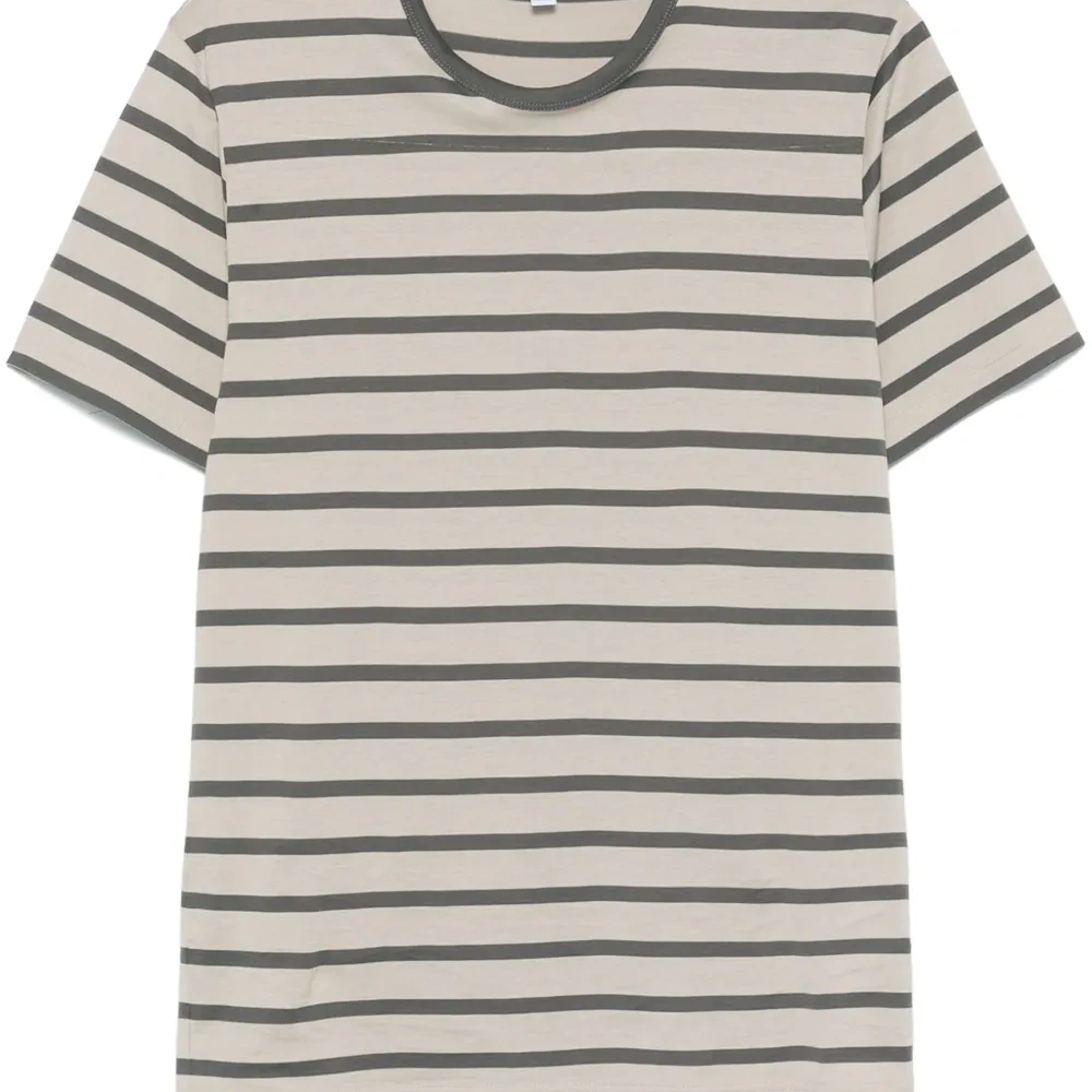 Футболка в полоску