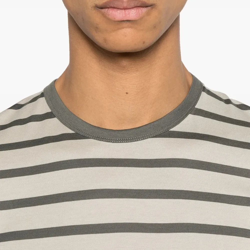 Футболка в полоску