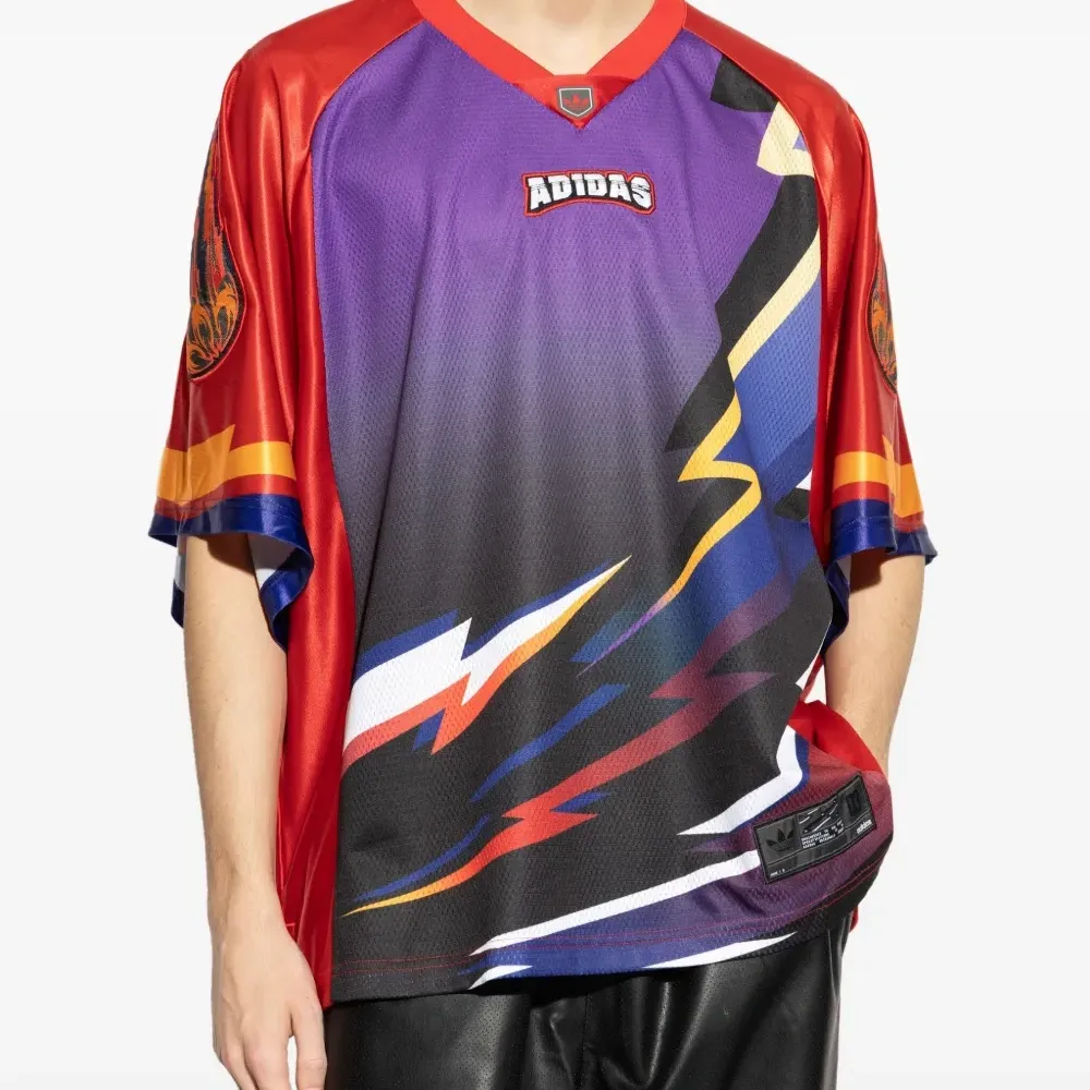 Футболка Adilenium Season 3 Футболка Adilenium Season 3